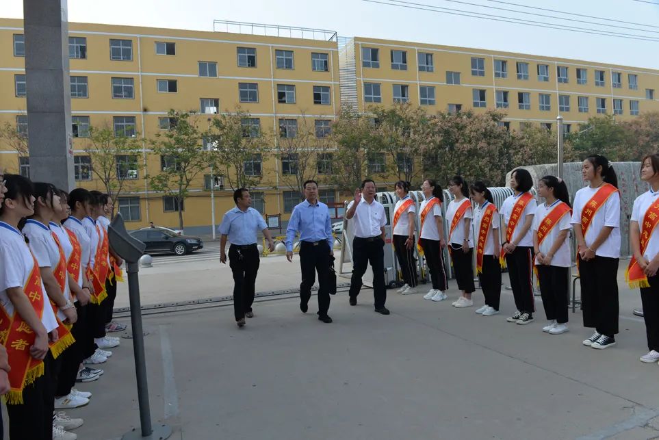 190832sbx73fow7jlt1c3t.jpg