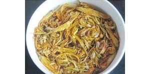 家有学生的妈妈必学的一道健脑安神菜——凉拌百合黄花菜